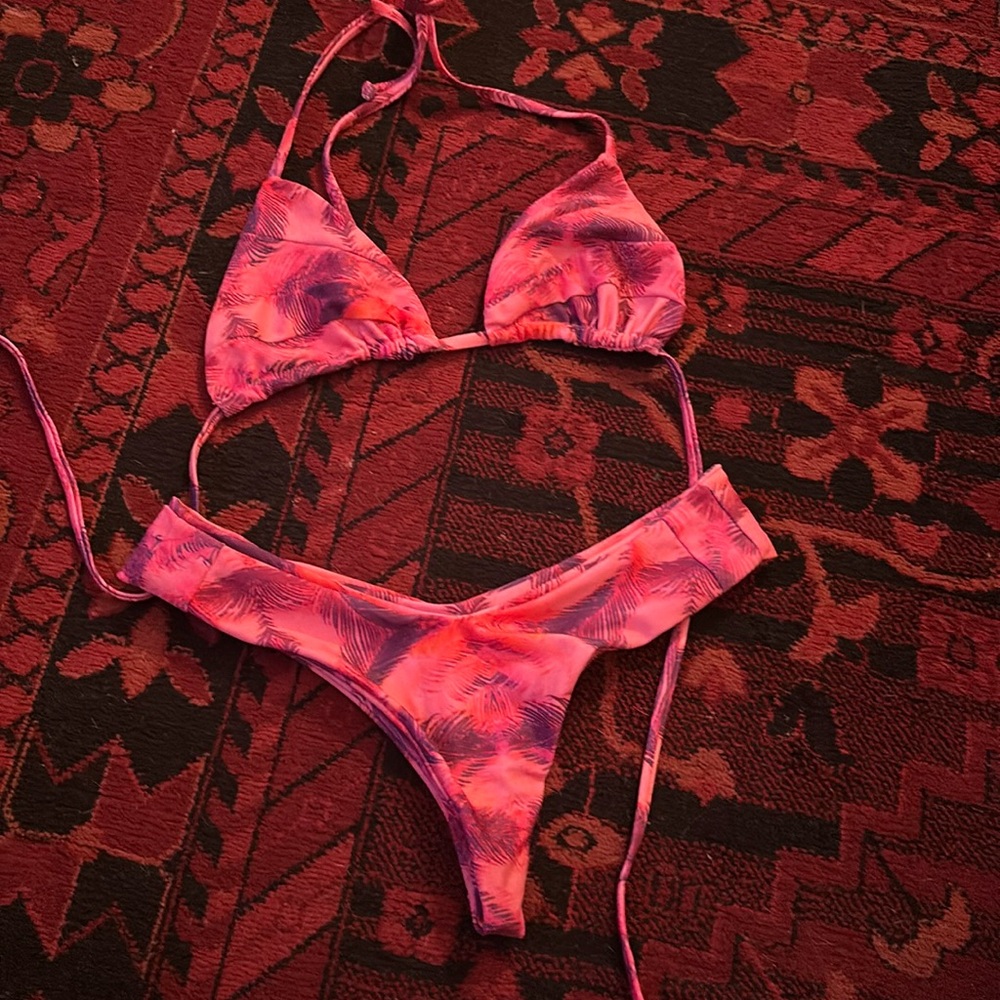 NWOT Stone fox swim thong bikini
